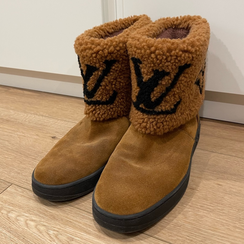 Authentic Louis Vuitton Boots | Size 37 1/2 | Brown